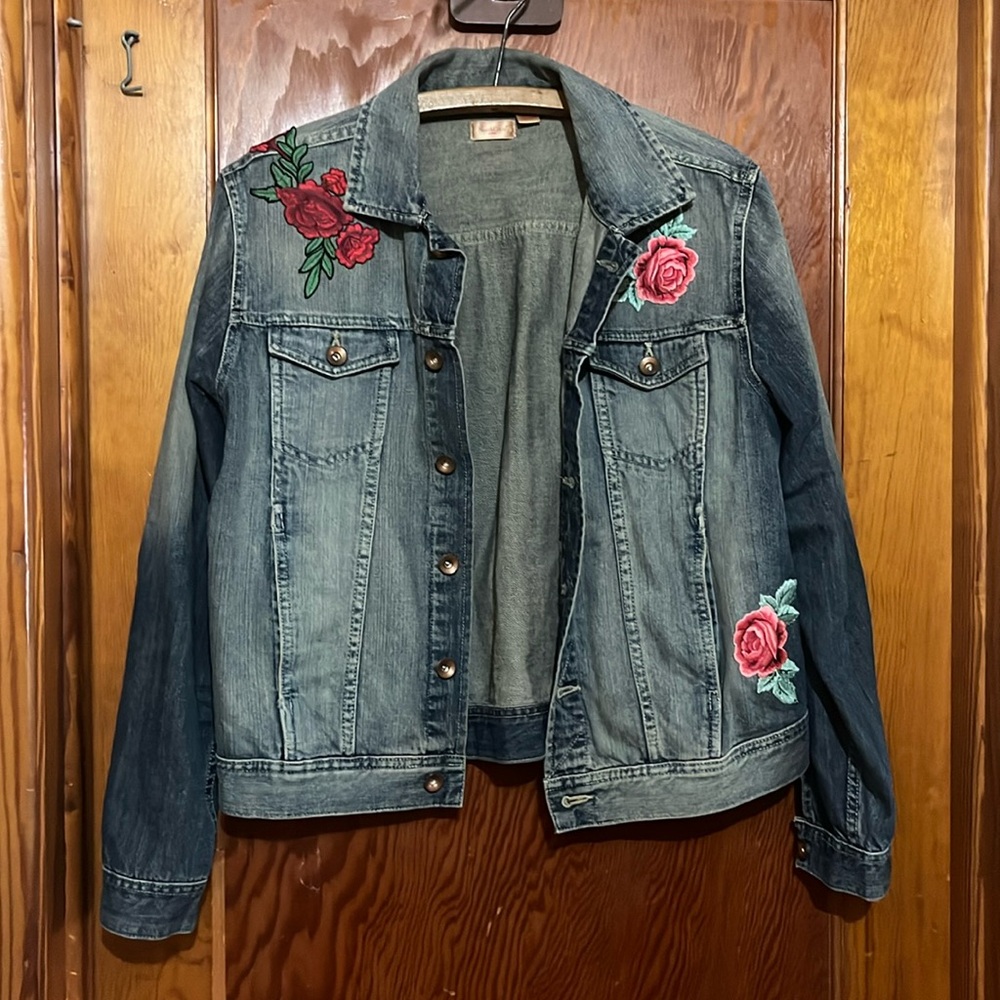 Blue Jean Jacket with rose appliqué size Medium (10-12)